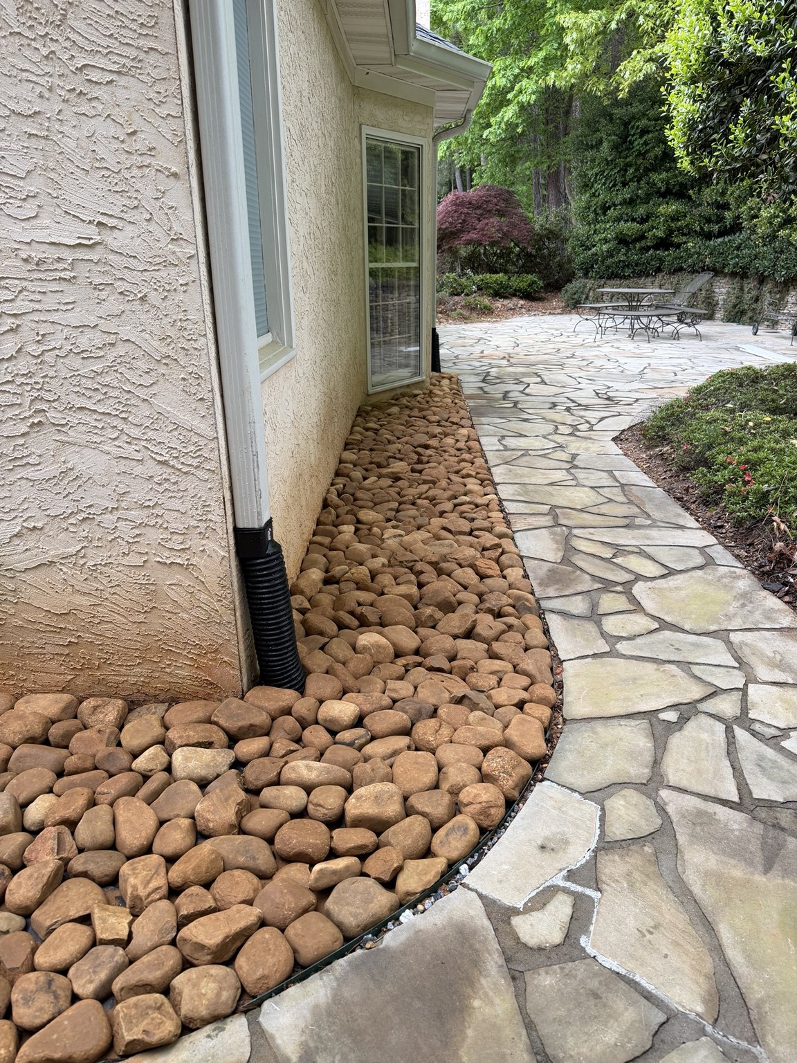 Rock border